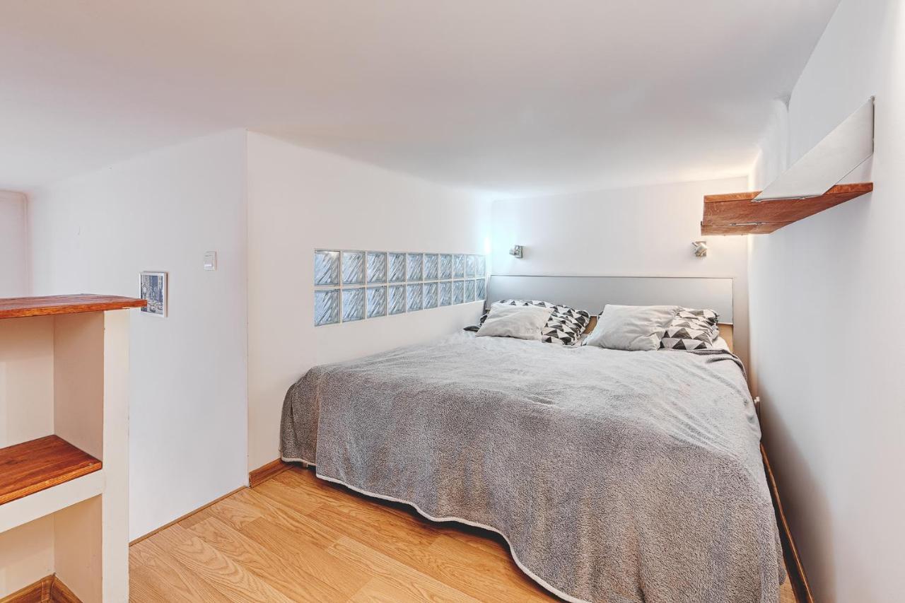 Delux3 Lägenhet Łódź Exteriör bild